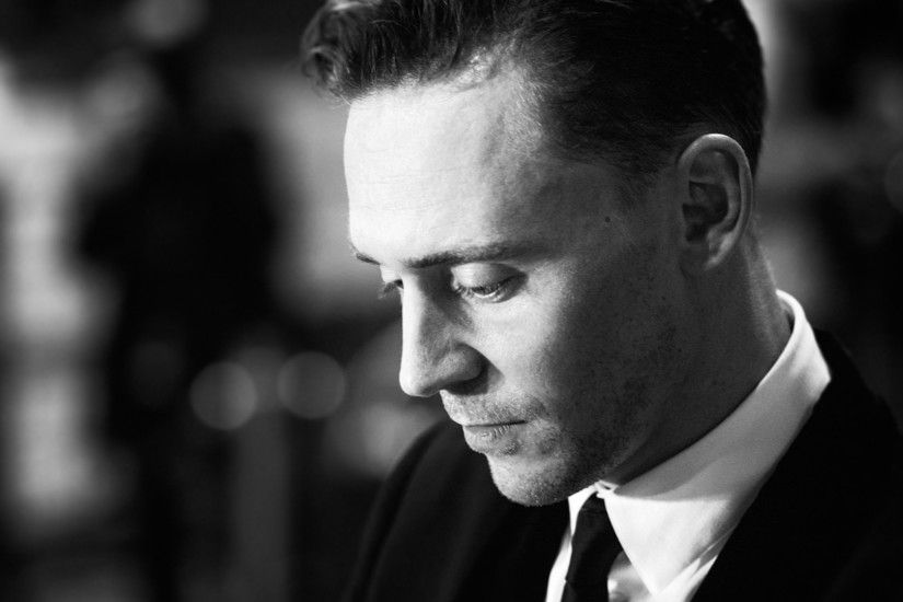 Black and White 2016 Tom Hiddleston Wallpaper