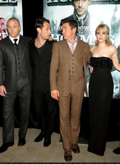 Jude Law and Robert Downey Jr images Sherlock Holmes New York Premiere -  17th December HD wallpaper and background photos
