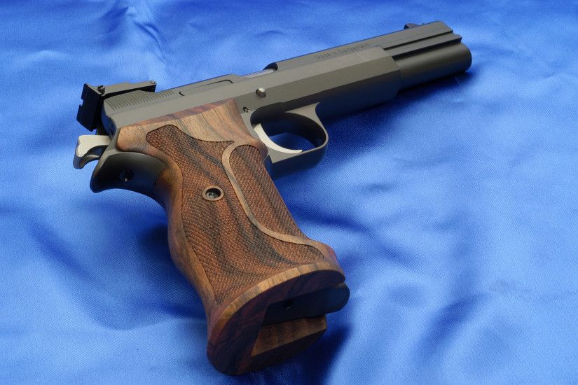 Weapons Sig Sauer P210 Pistol