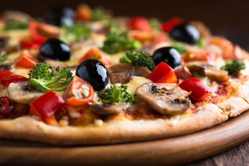 Food Pizza HD Desktop Wallpaper