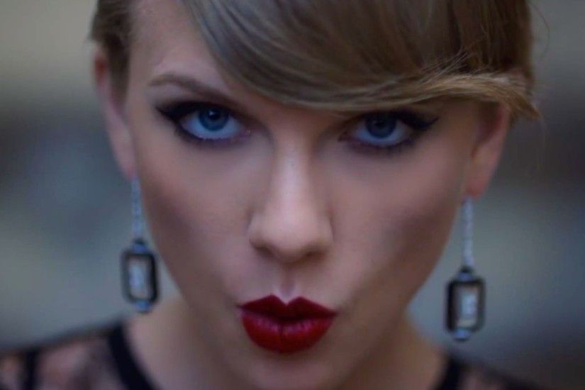 Singer Taylor Swift 4K Wallpaper
