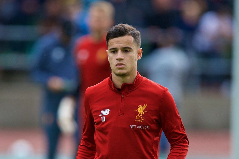 According to Brazilian outlet UOL today, the Reds no longer rule out  letting the midfielder go, and already 'gave him signs' that the deal could  happen.
