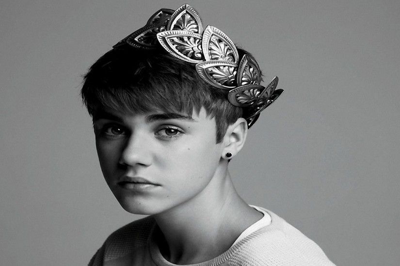 wallpaper.wiki-Justin-Bieber-with-Crown-Backgrounds-PIC-