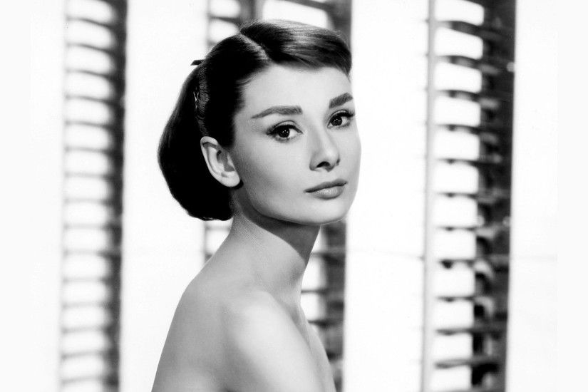 ... Audrey Hepburn HD Wallpaper 2560x1600