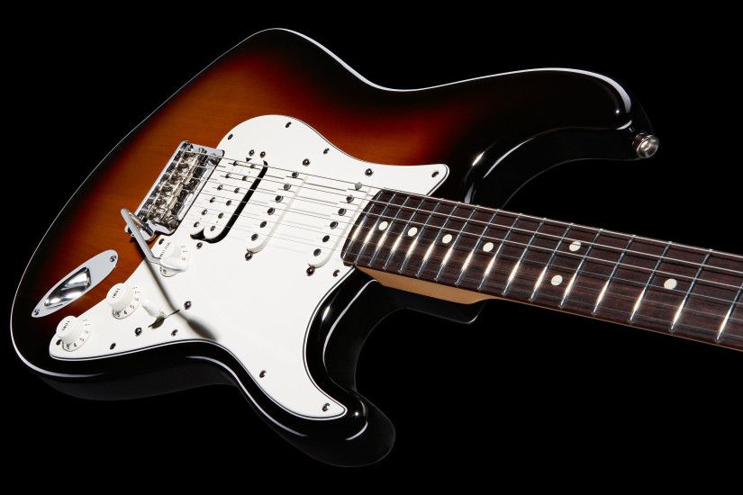 Fender American Standard Stratocaster HSS 3-Color Sunburst .