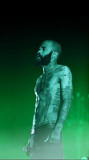 Saw the pic of MC Ride and tried to make a "Jenny Death-ish" Wallpaper for  my phone ...