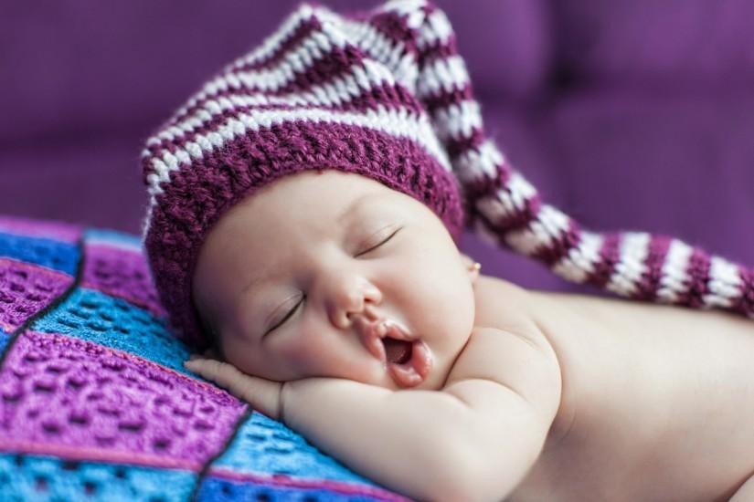 Funny sleep baby wallpaper HD.