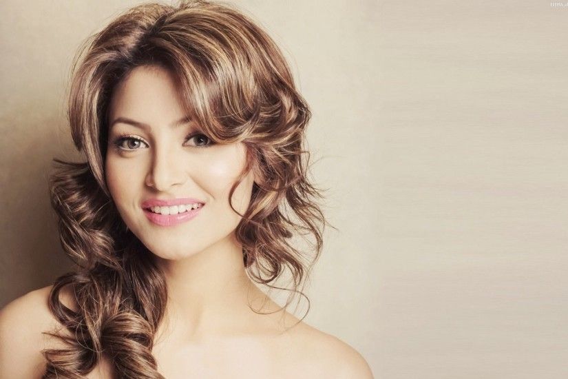 [25*] Urvashi Rautela Hd Wallpapers From Latest Movie in 2017