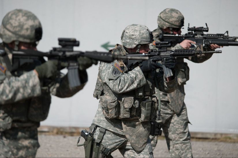 US Army Soldiers Shooting