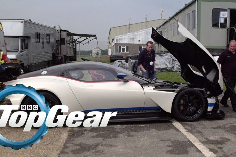 Darren Turner walks us around the new Aston Martin Vulcan - Top Gear:  Episode 4 Preview - BBC Two - YouTube