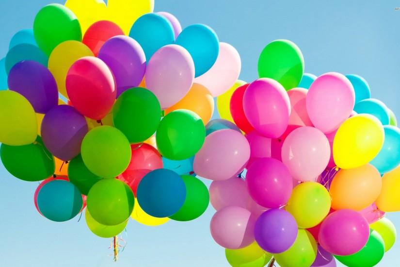 100 Mix Coloured Balloons
