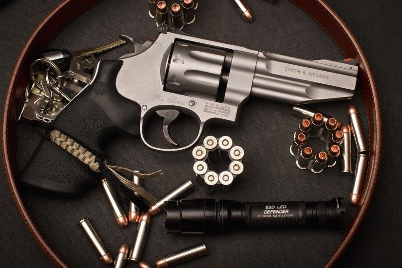 Weapons - Smith & Wesson Revolver Wallpaper