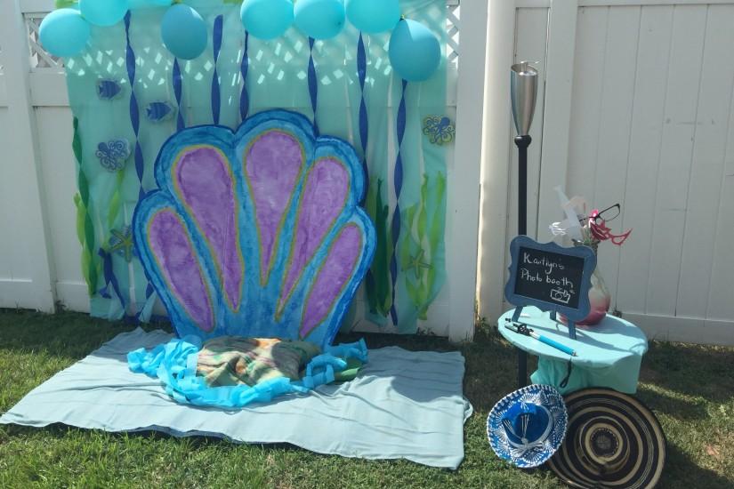 Photo booth background, under the sea theme. Cute idea for under the sea  birthday