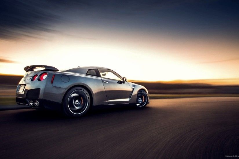Nissan GTR Motion Blur Desktop Wallpaper picture