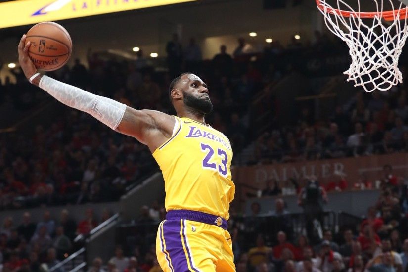Three takeaways from LeBron James' debut with the Lakers