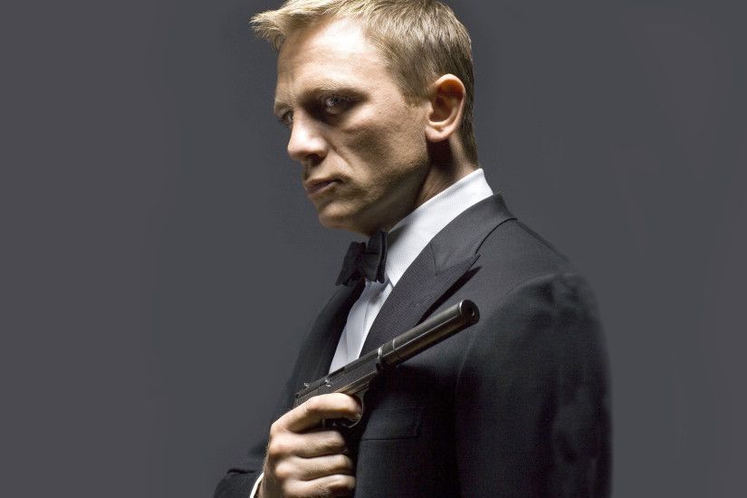James Bond Daniel Craig Tuxedo