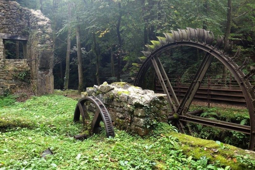 Abandoned blade mill, France wallpaper