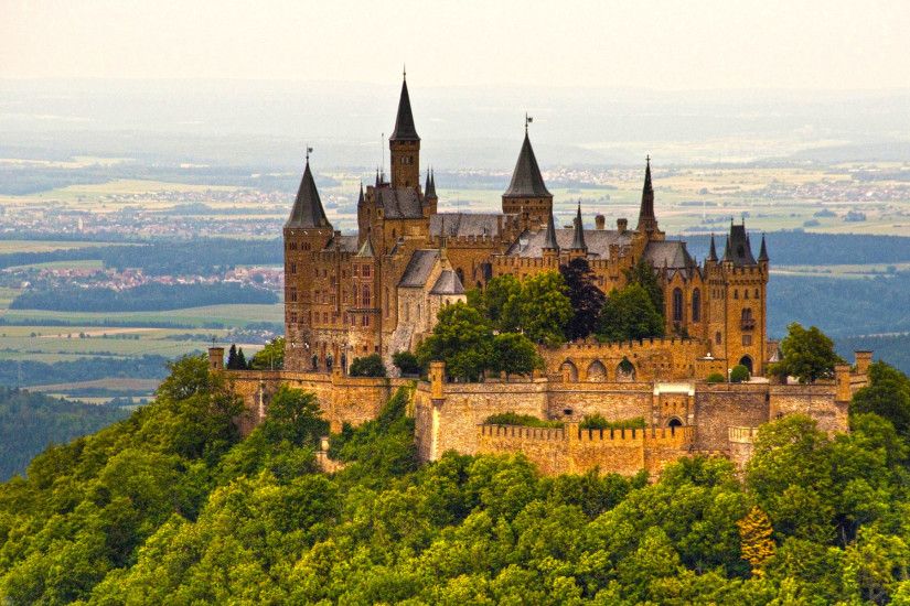 Hohenzollern Castle, Germany Wide Desktop Background