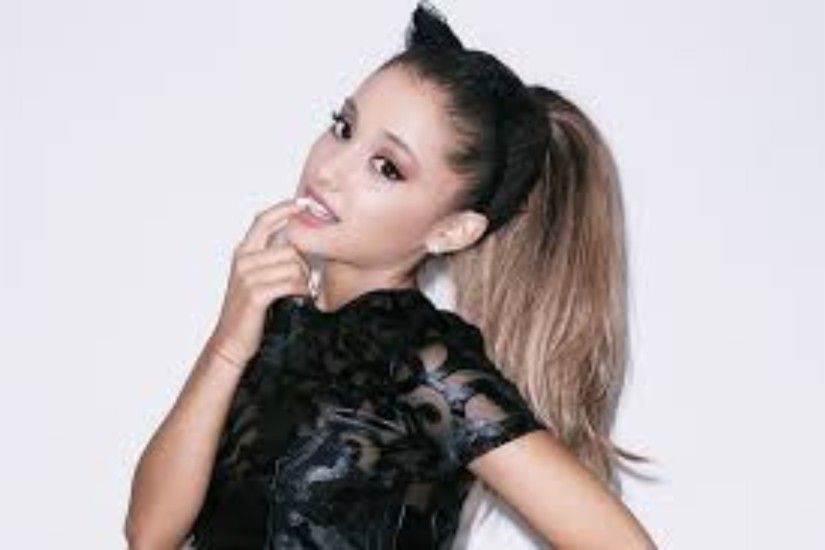 Inspiring Ariana Grande 4K Wallpaper