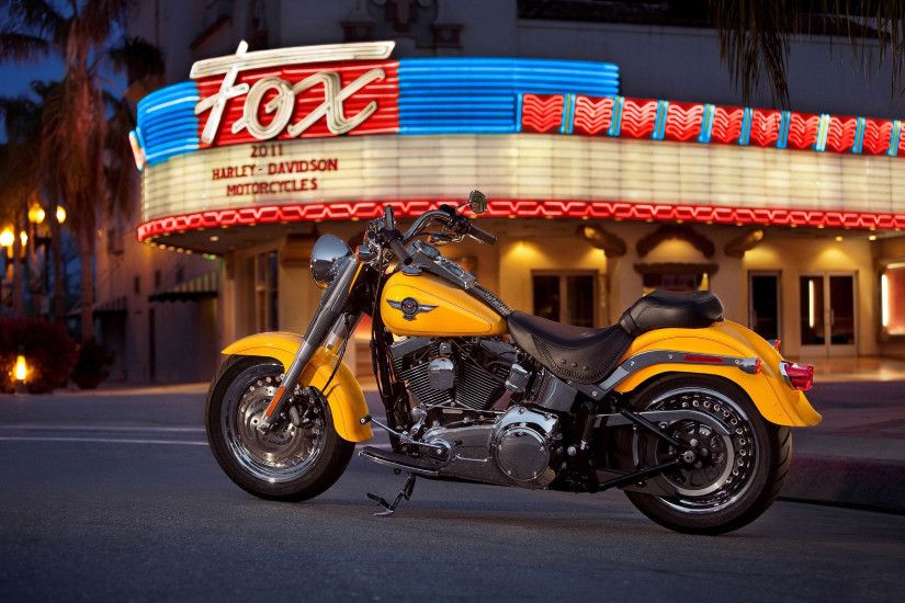 Yellow Harley Davidson Bike Wallpaper Background 60884