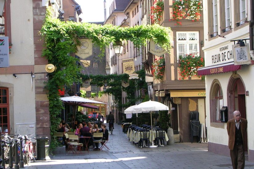 Street cafe in Strasbourg, France