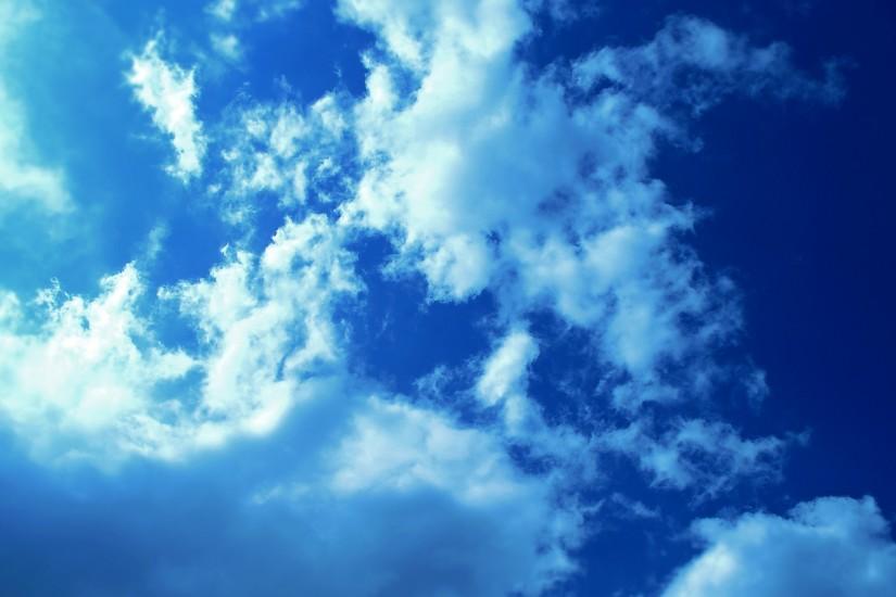 blue sky background 2650x1600 for macbook