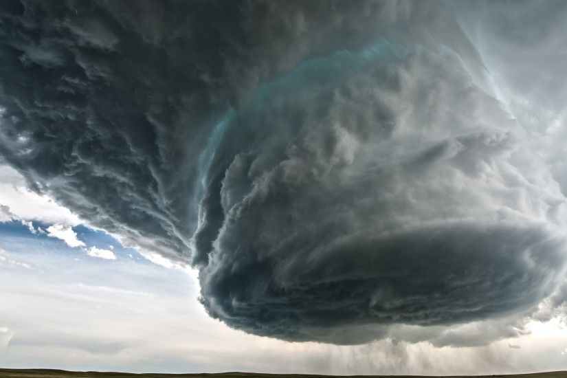 Amazing Storm Cloud Wallpaper