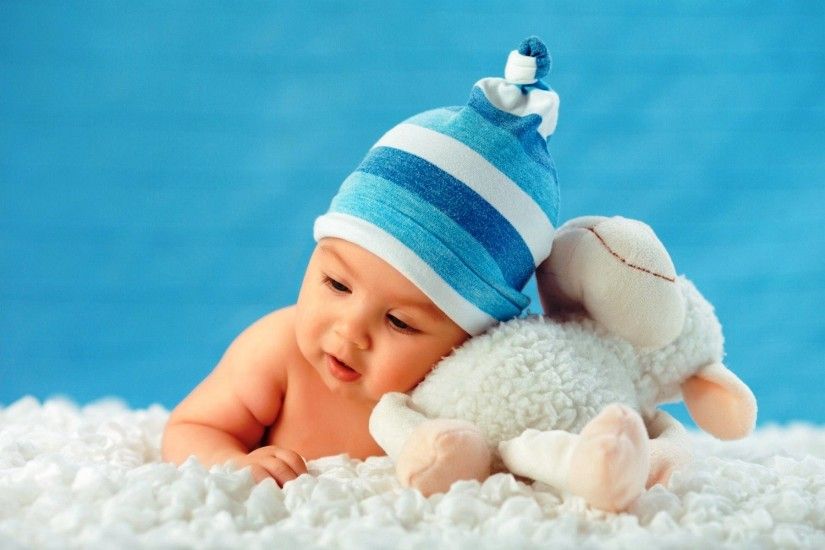 Cute Baby With Teddy Bear Wallpapers