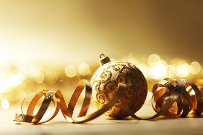 Golden Christmas Ornaments wallpapers and stock photos