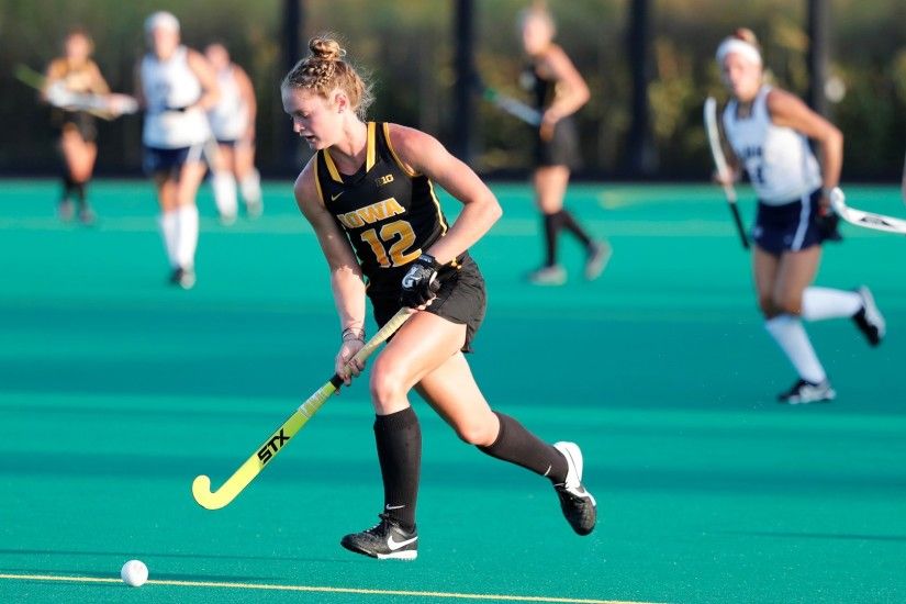 No. 17 Hawkeyes Edged by New Hampshire