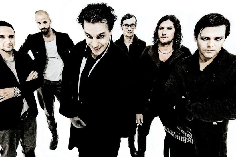 Preview wallpaper rammstein, band, rockers, smile, bald 1920x1080