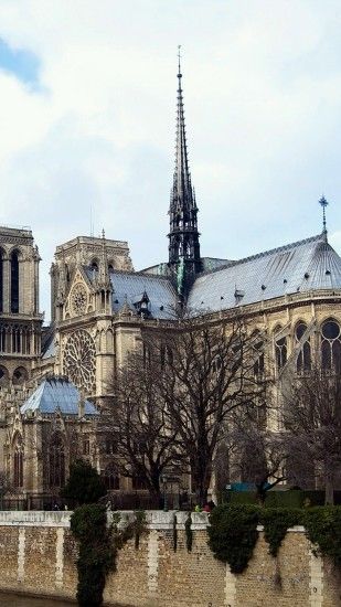 Notre Dame de Paris. Pray for Paris, Pray for the World. Tap to
