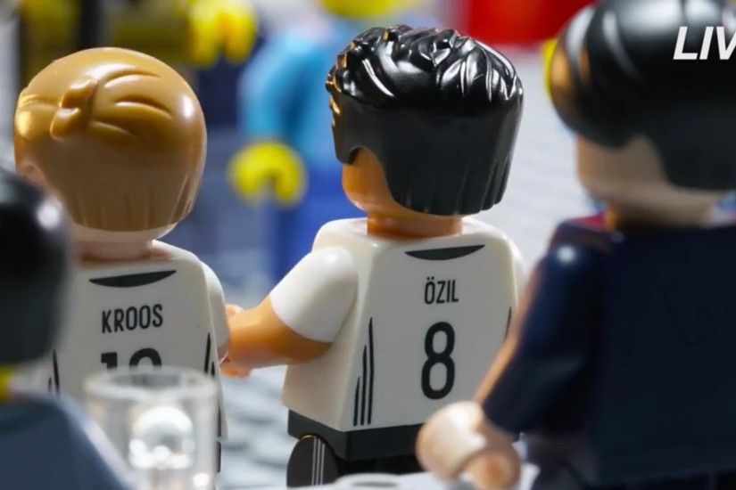 LEGO Minifigures Special Series - German National Football Team Press  Conference