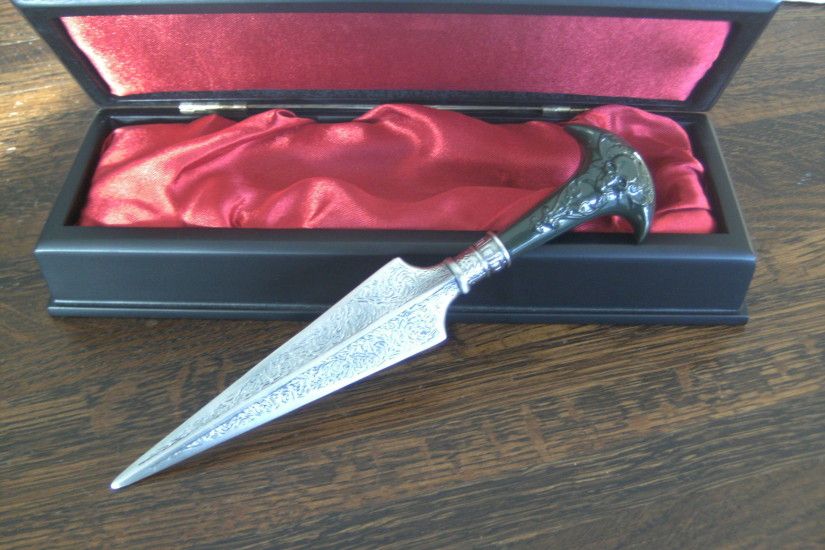Replica of Bellatrix dagger. I love this dagger. HD Wallpaper and  background photos of Bellatrix dagger for fans of Bellatrix Lestrange images .