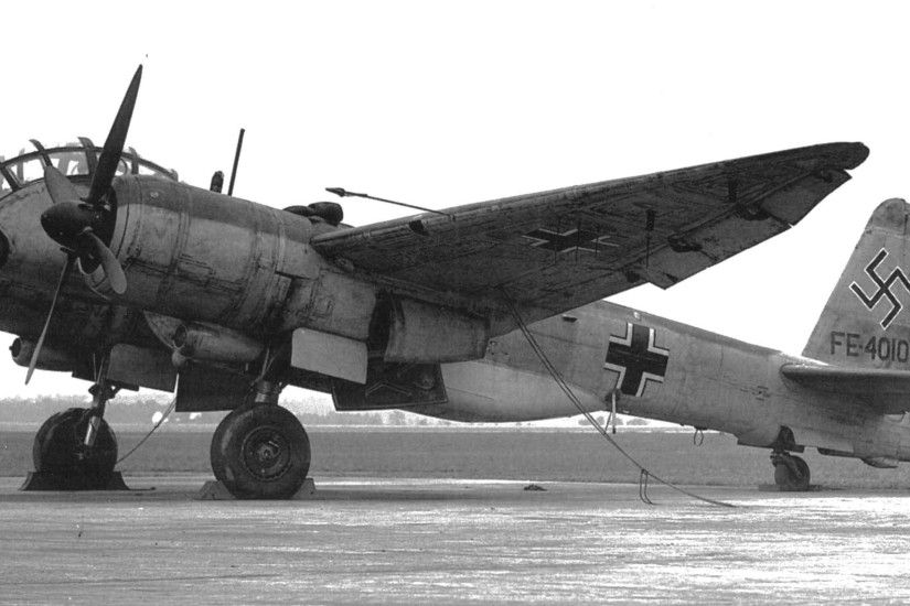 Junkers Ju 188 - a German Luftwaffe high-performance medium bomber built  during World War II [3,000 x 1,416] ...