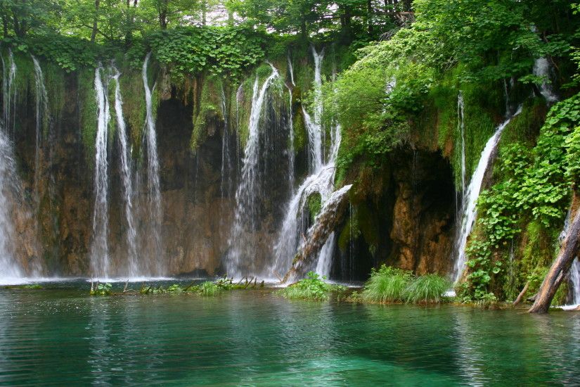 Waterfalls-wallpaper-free-waterfall-2560x1600