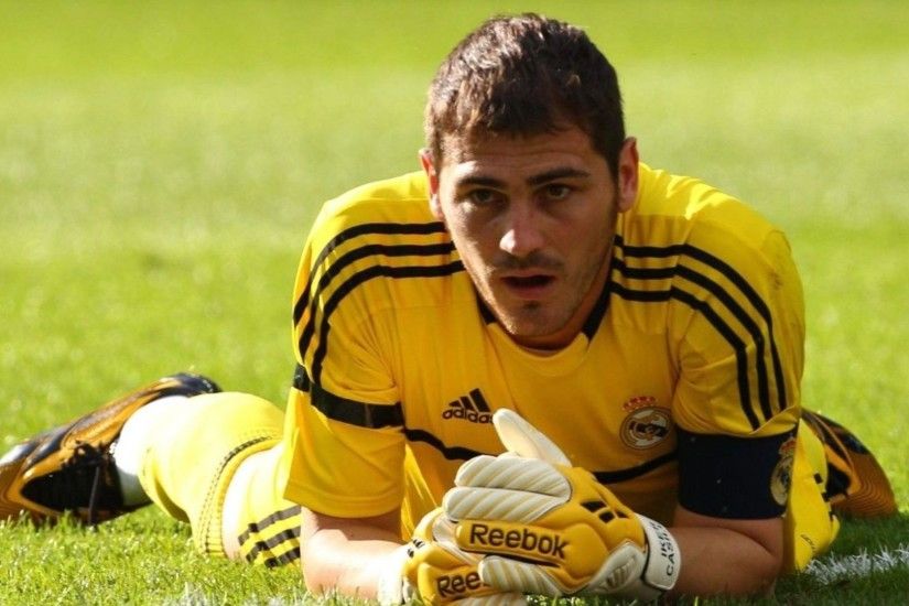 Iker Casillas Football Players HD Wallpaper
