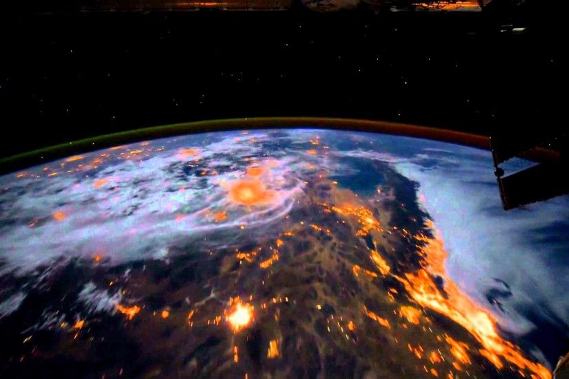 [Dreamscene] Animated Wallpaper - Earth View from the ISS - YouTube