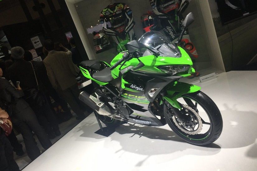 All-New-Kawasaki-Ninja-250-Fi-Terbaru-2018-Green-