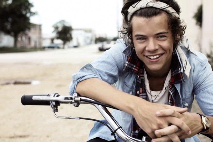 Preview wallpaper one direction, 1d, harry styles, musician, photo shoot  2560x1440