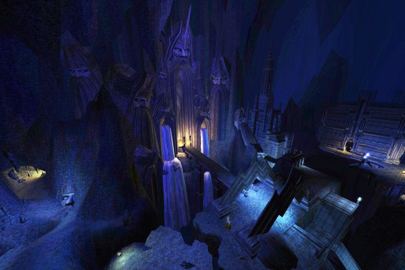 Moria screenshot of big dwarven heads carved into the walls, LotRO