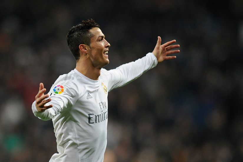 Cristiano Ronaldo says he will see out his Real Madrid contract