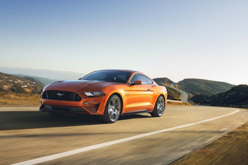 Automotive / Cars / Ford Mustang GT Wallpaper