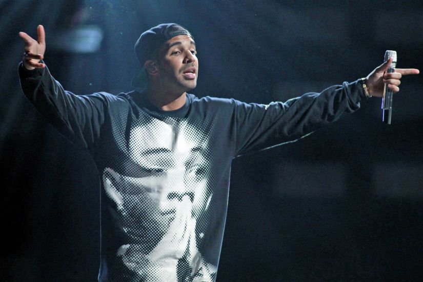 Drake performs during the iHeartRadio Music Festival in Las Vegas