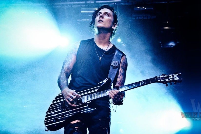 avenged sevenfold synyster gates 2015 : Synyster Gates Synyster Gates  Avenged Sevenfold @ Pepsi on Stage