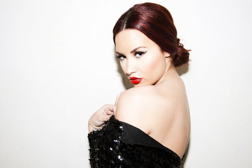 Tags: Demi Lovato ...
