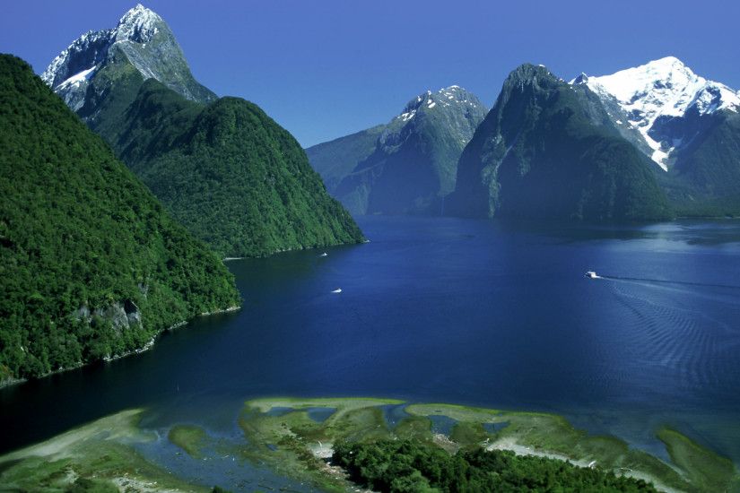 Earth - Milford Sound Earth Lake Mountain New Zealand Wallpaper