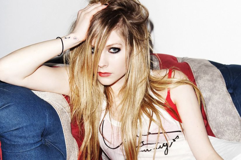 Avril Lavigne Wallpaper HD 50096