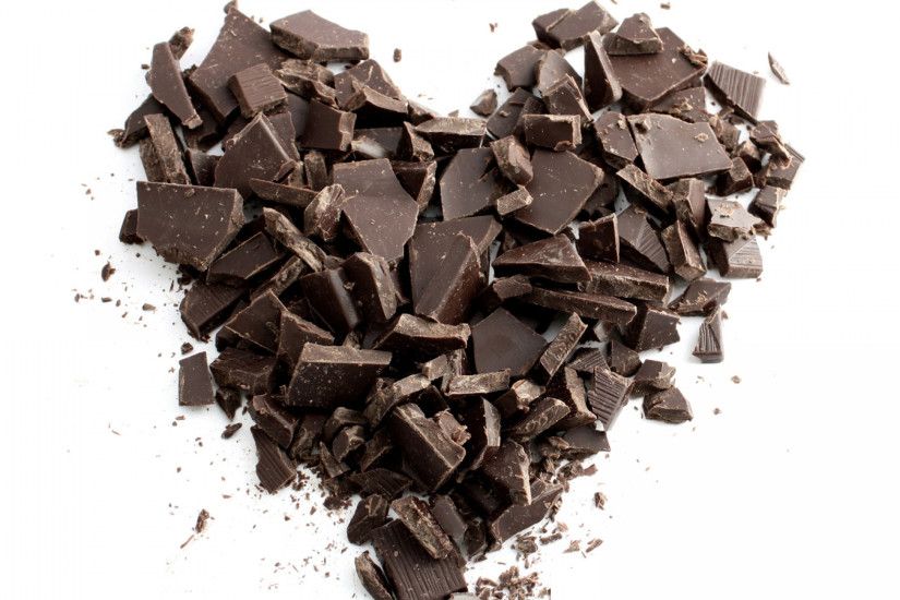 3840x2160 Wallpaper chocolate, cloves, broken, heart