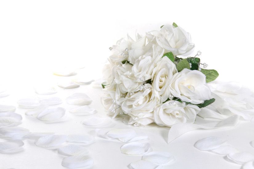 White Roses Desktop Wallpaper